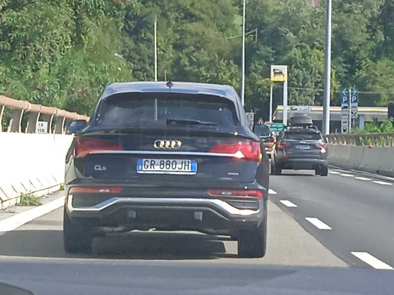 Audi Q5 spotted in Ventimiglia