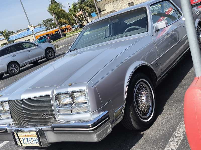 Oldsmobile Eighty-Eight spotted in Paw Paw
