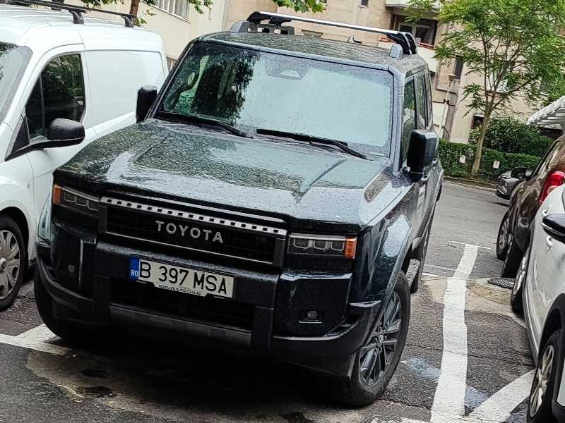 Toyota FJ Cruiser spotted in Bucharest