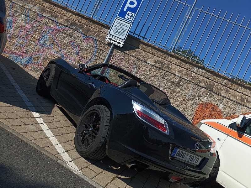 Smart Roadster (2003) spotted in Kladno, Czechia
