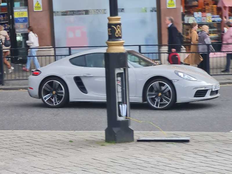 Porsche 718 Cayman (2018) spotted in London, United Kingdom