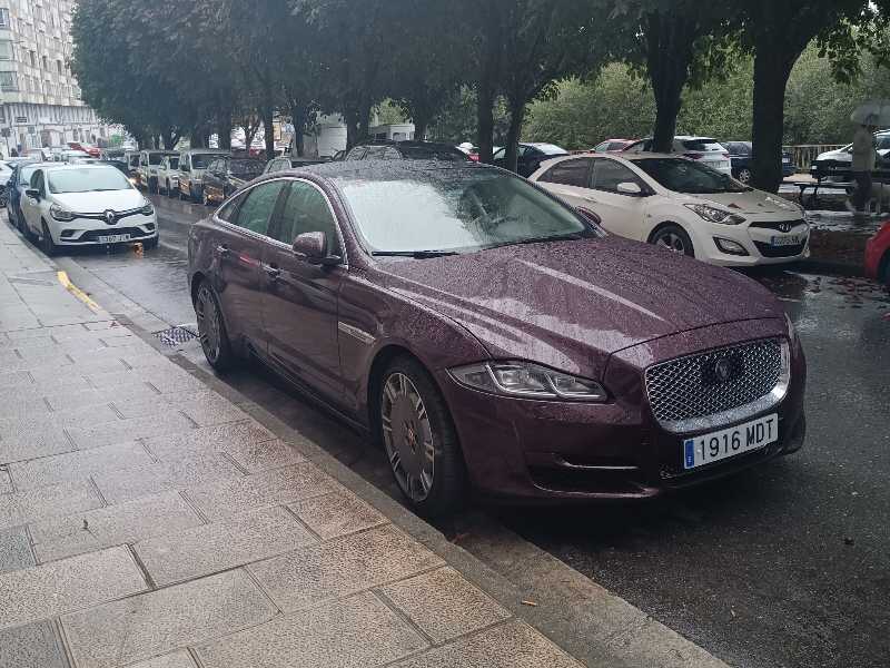 Jaguar XJ spotted in Lugo
