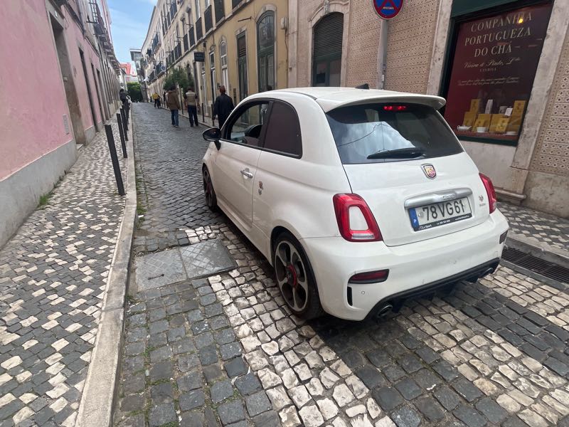 Abarth 595 spotted in Lisbon