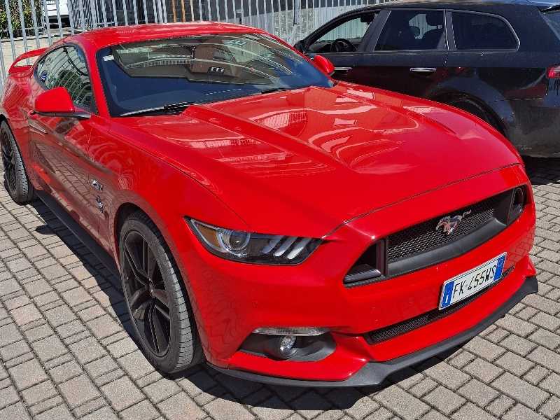 Ford Mustang spotted in Asti