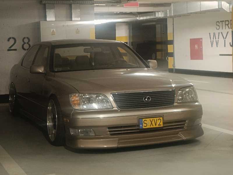 Lexus LS 400 spotted in Augustów