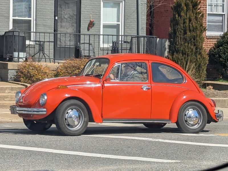 Volkswagen Beetle (1971) spotted in Richmond, United States
