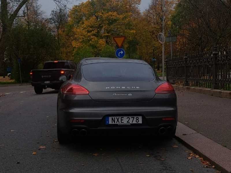 Porsche Panamera 4S spotted in Gothenburg