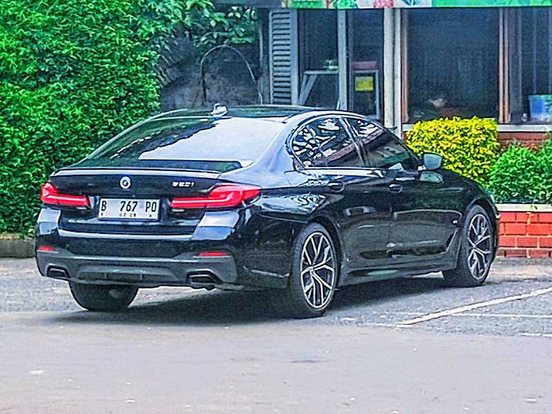 BMW 5 Series spotted in Bogor