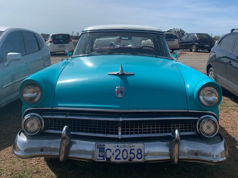 Ford Crown Victoria spotted in Montevideo
