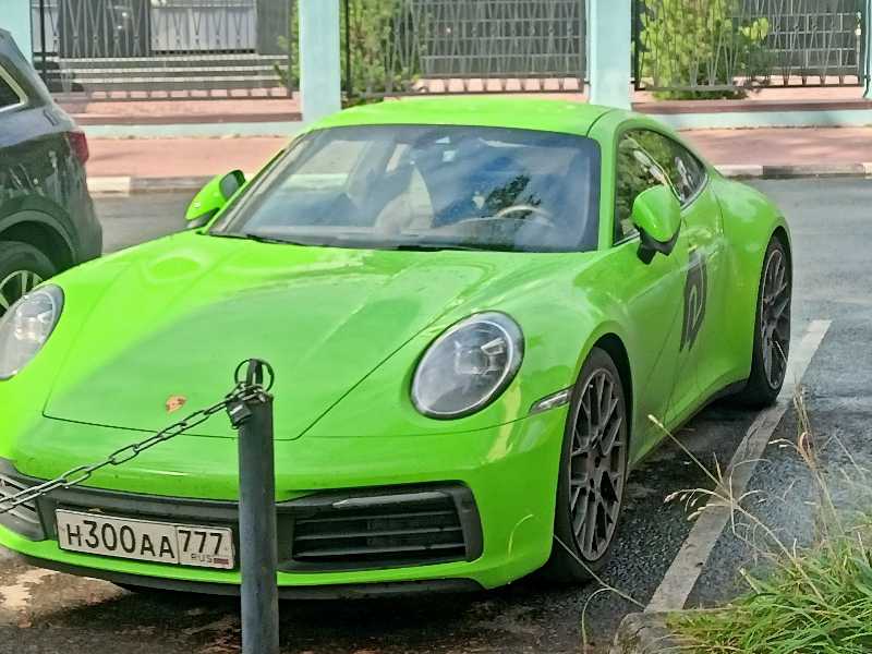 Porsche 911 (2021) spotted in Tver, Russia