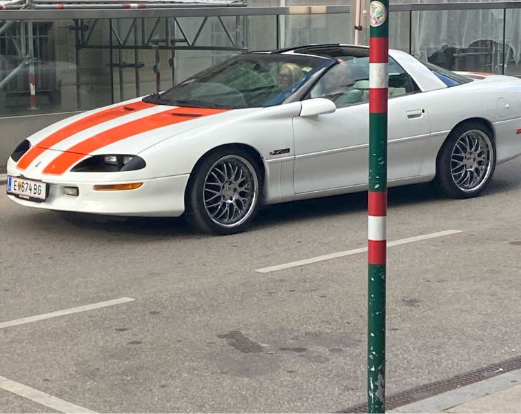Chevrolet Camaro Z28 spotted in Vienna