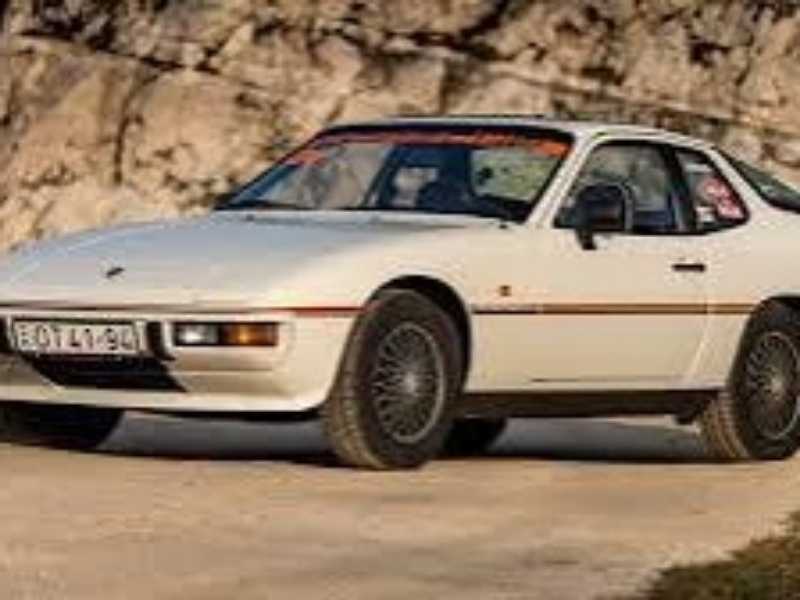 Porsche 924 spotted in Blaye