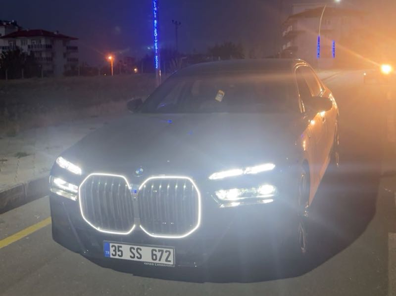 BMW 7 Series (2023) spotted in Salihli, Turkey