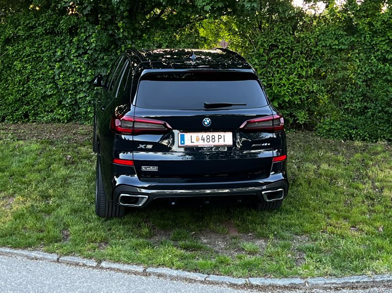 BMW X5 (2022) spotted in Linz, Austria