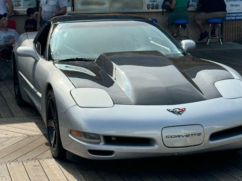Chevrolet Corvette (1997) spotted in Wildwood, United States