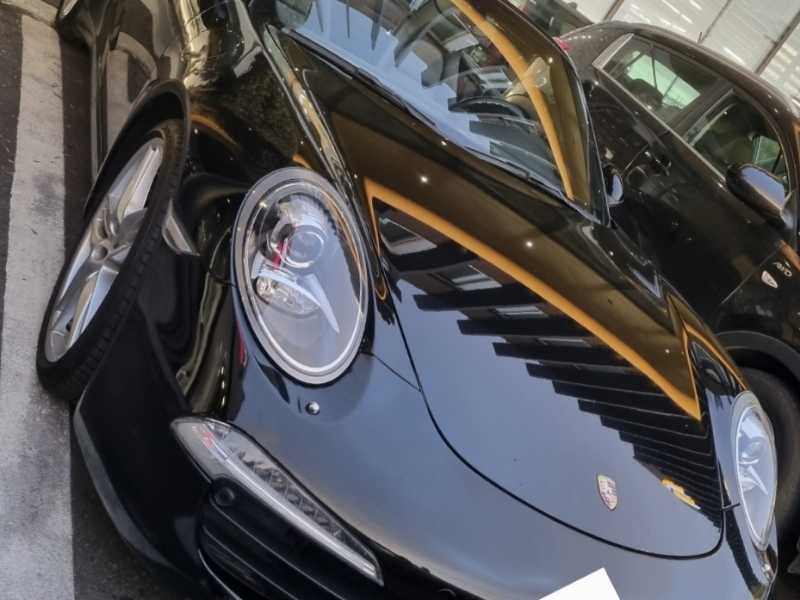 Porsche 911 (2020) spotted in Beirut, Lebanon
