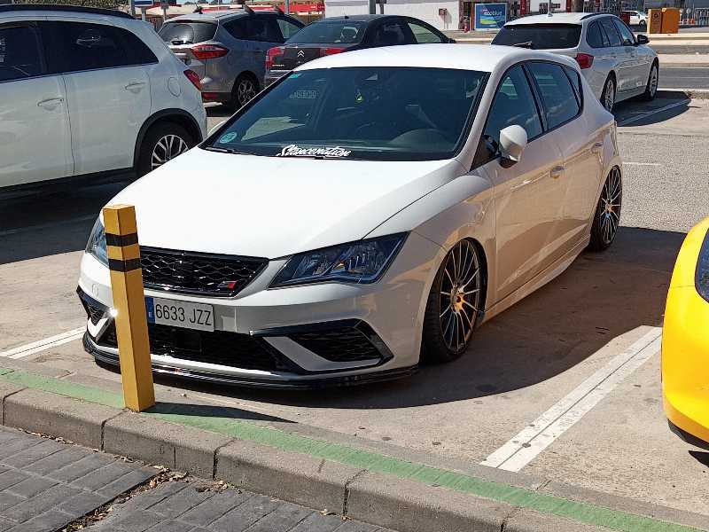 Seat Leon spotted in El Puerto de Santa María