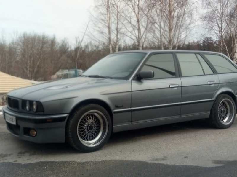 BMW 5 Series (1995) spotted in Tartu, Estonia