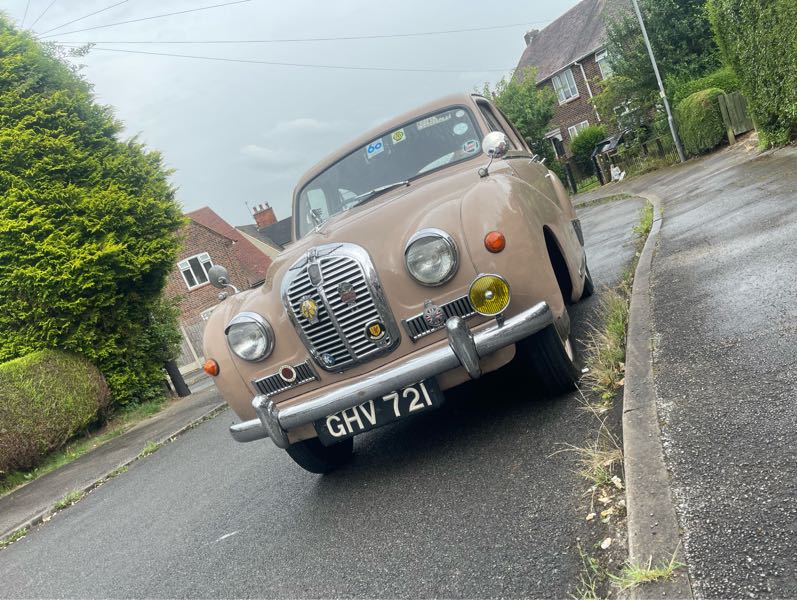 Morris Minor spotted in Nottingham