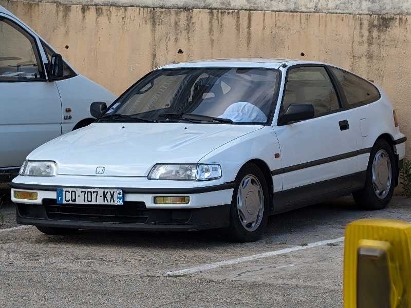 Honda CR-X spotted in Ajaccio