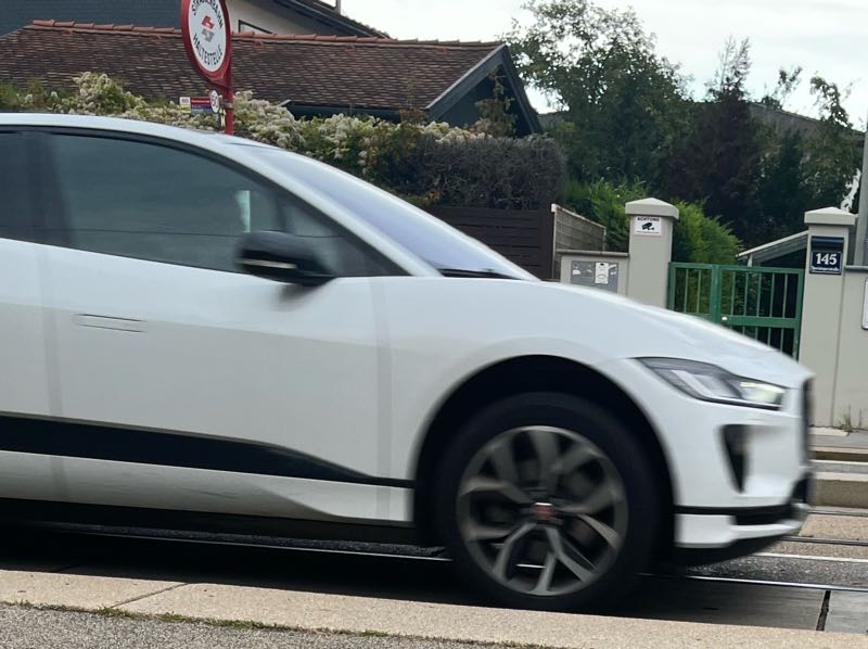 Jaguar I-PACE spotted in Vienna