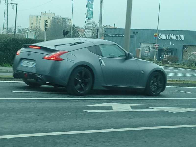Nissan 370Z spotted in Cholet