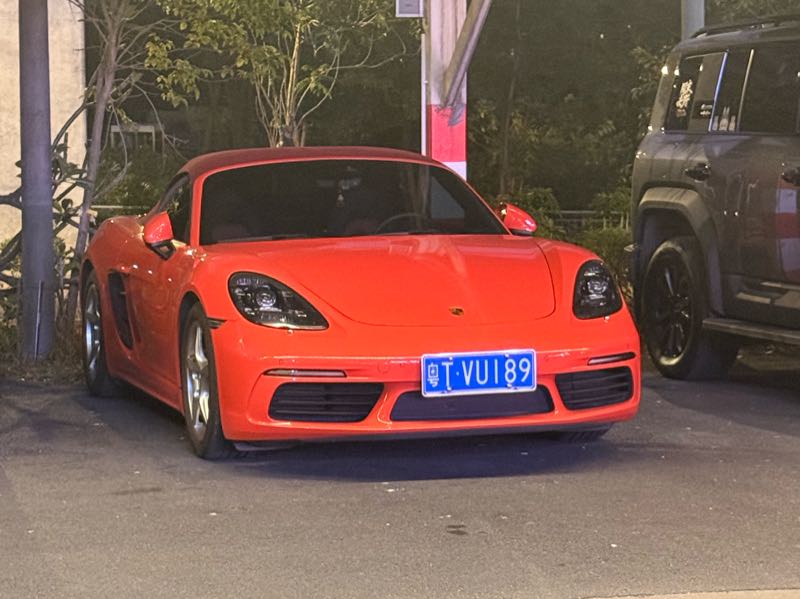 Porsche 718 Cayman (2022) spotted in Zhongshan, China