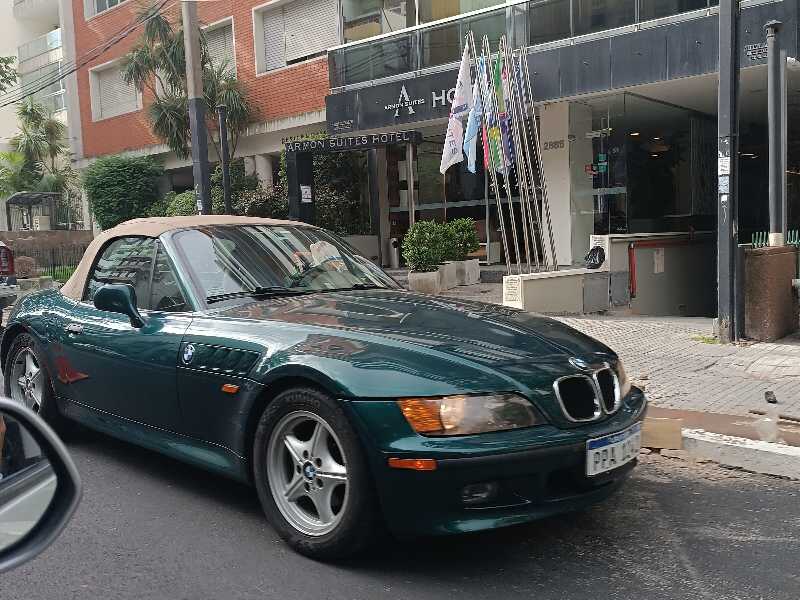 BMW Z3 (1998) spotted in Montevideo, Uruguay