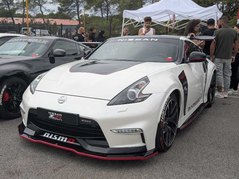Nissan 370Z Nismo spotted in Le Luc