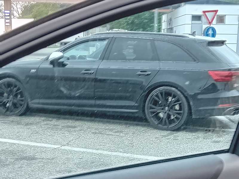 Audi S4 Avant spotted in Ceva