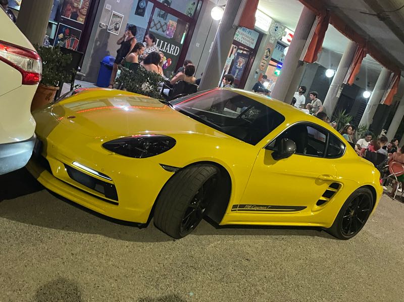 Porsche 718 Cayman spotted in Termoli