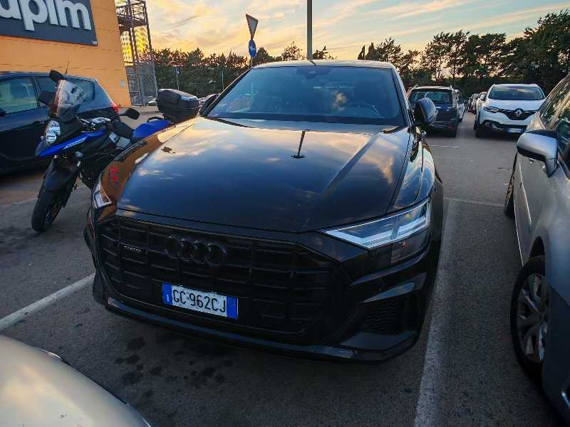 Audi Q8 spotted in Sassari