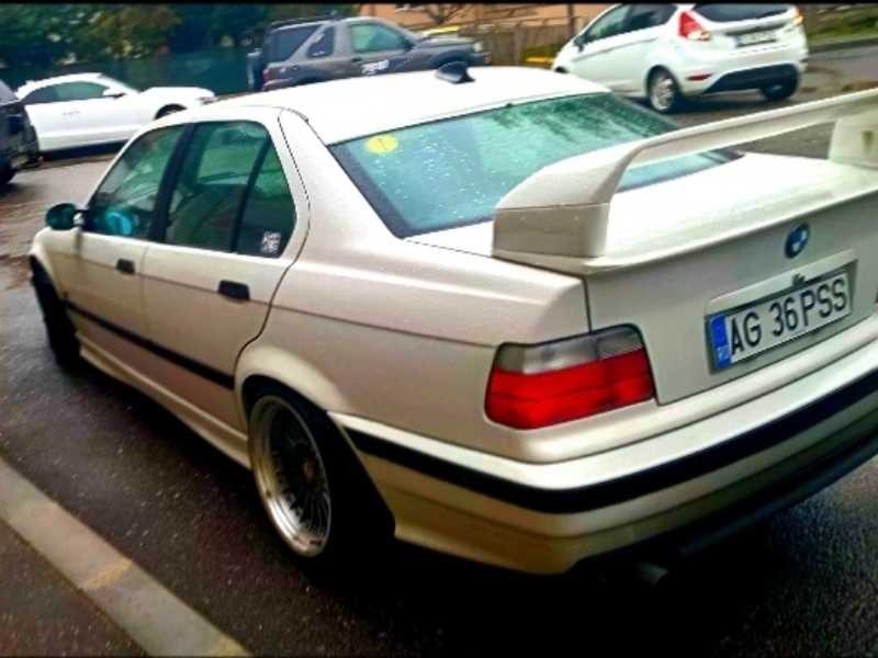 BMW 3 Series (1995) spotted in Râmnicu Vâlcea, Romania