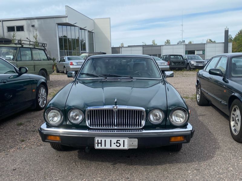 Jaguar XJ6 spotted in Espoo