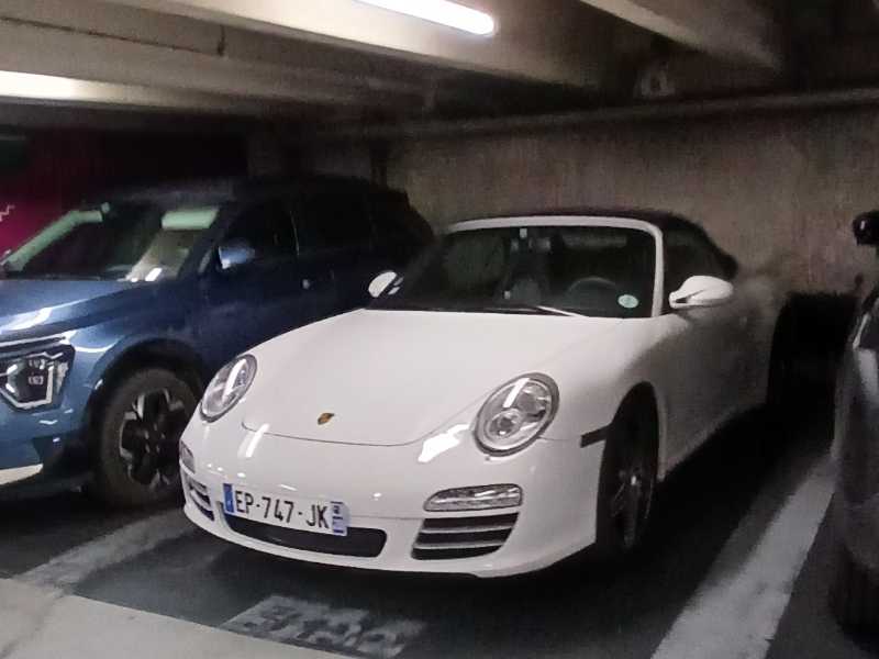 Porsche 911 Carrera (2011) spotted in Toulouse, France