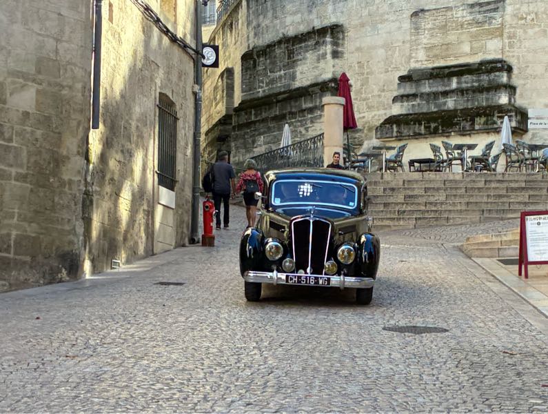 Simca 8 spotted in Montpellier