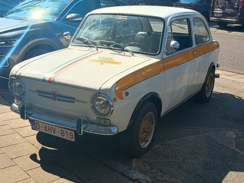 Fiat 850 spotted in Liège