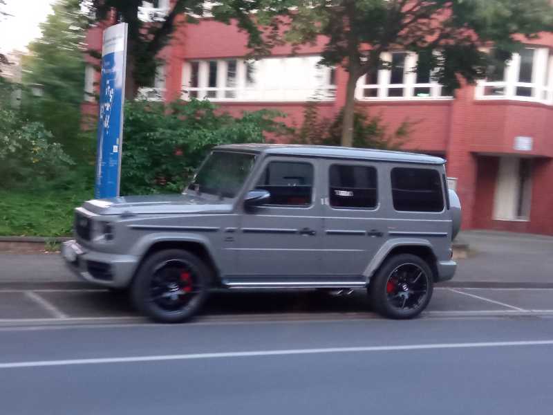 Mercedes-Benz G-Class AMG G63 (2021) spotted in Düsseldorf, Germany
