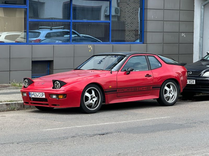 Porsche 944 (1980) spotted in Bucharest, Romania