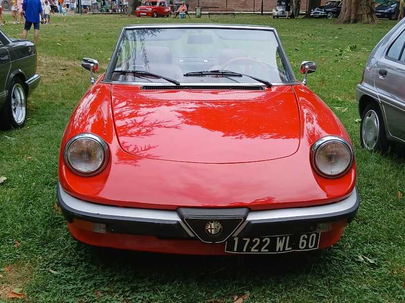 Alfa Romeo Spider spotted in Compiègne