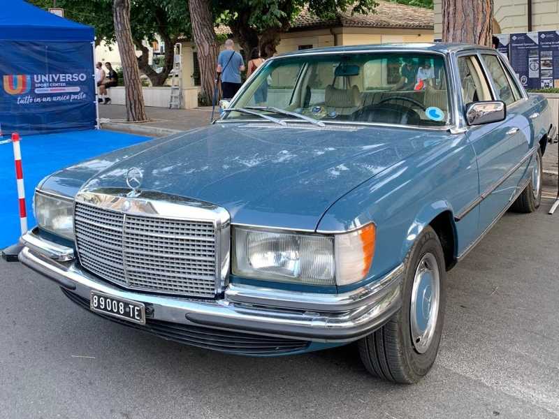 Mercedes-Benz W116 spotted in Montesilvano