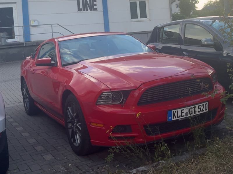 Ford Mustang (2014) spotted in Duisburg, Germany