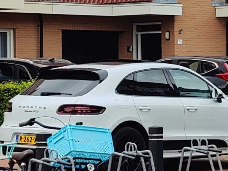 Porsche Macan GTS spotted in Rotterdam