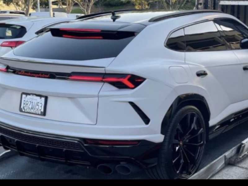 Lamborghini Urus spotted in Brăila