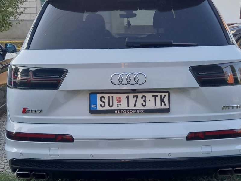 Audi SQ7 spotted in Senta