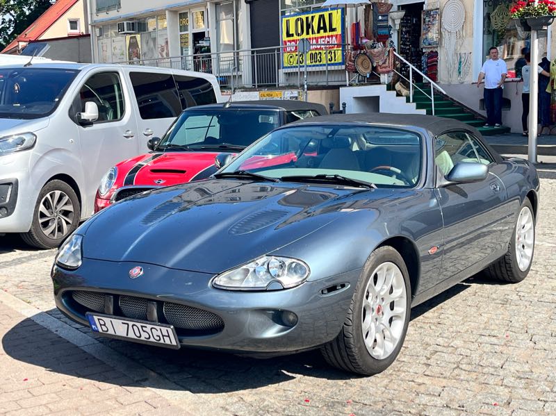 Jaguar XK8 spotted in Mikołajki