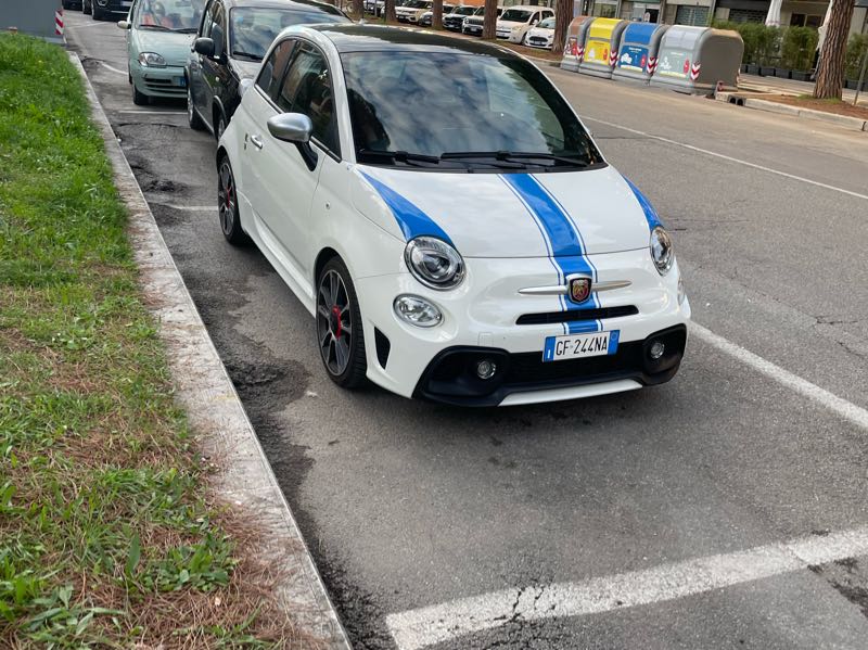 Abarth 595 spotted in Arezzo