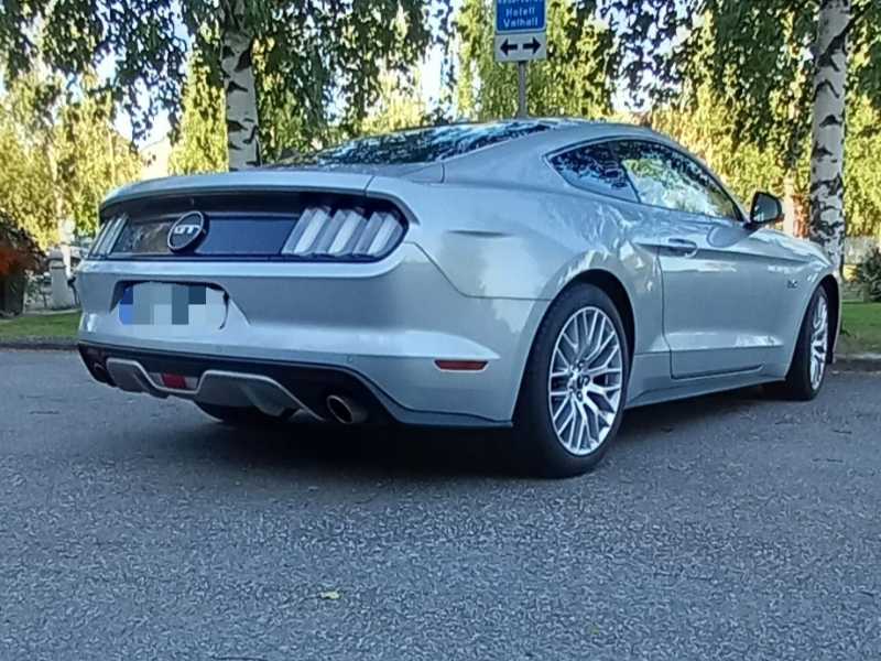 Ford Mustang GT spotted in Rolfs
