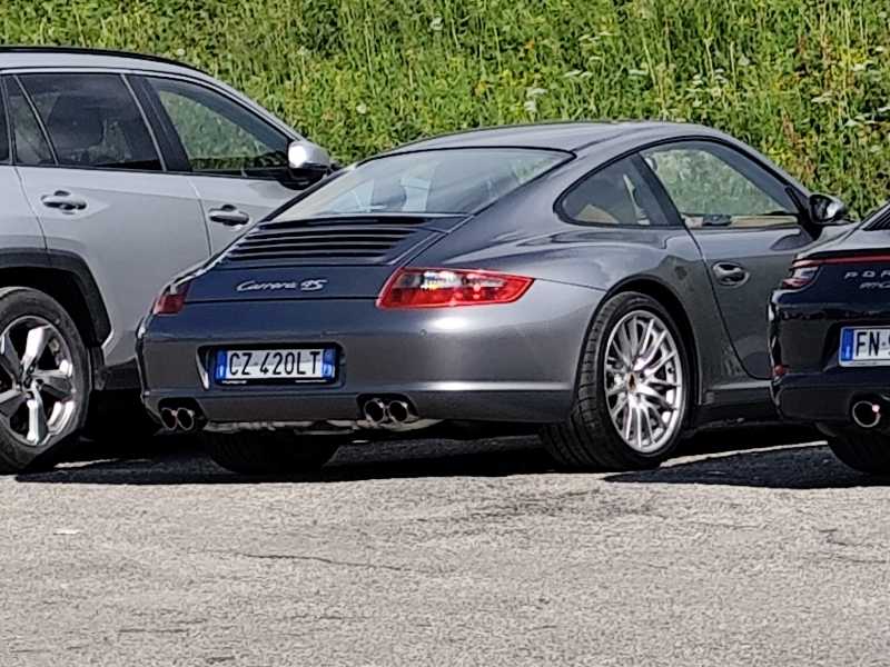 Porsche Carrera S spotted in Cortina d'Ampezzo