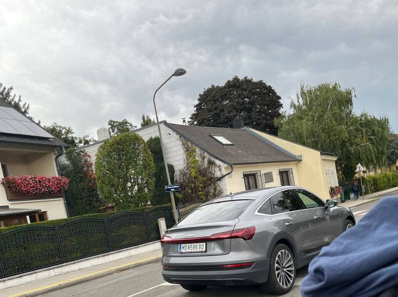 Audi e-tron Sportback spotted in Vienna